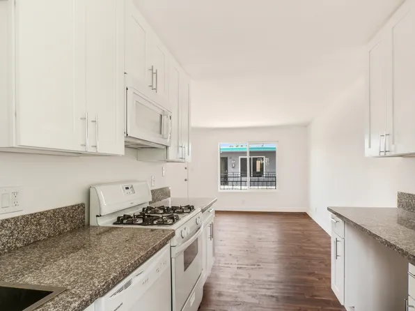 1212 W 107th St #22, Los Angeles, CA 90044