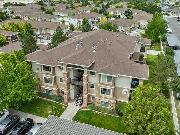 4th image of 211 E Spencer Peak Way Unit H6