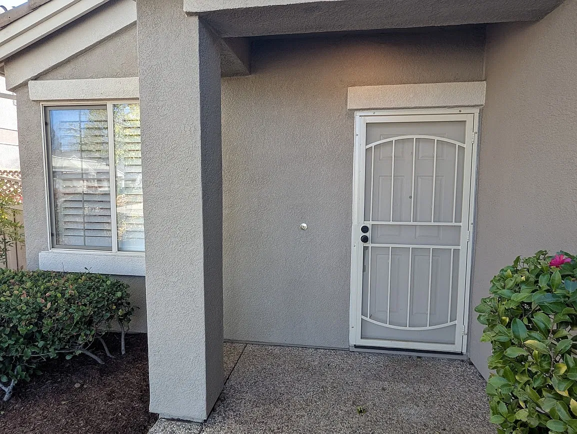 1 bed, 1.5 bath, 1166 sqft, $2,450 — Photo 2