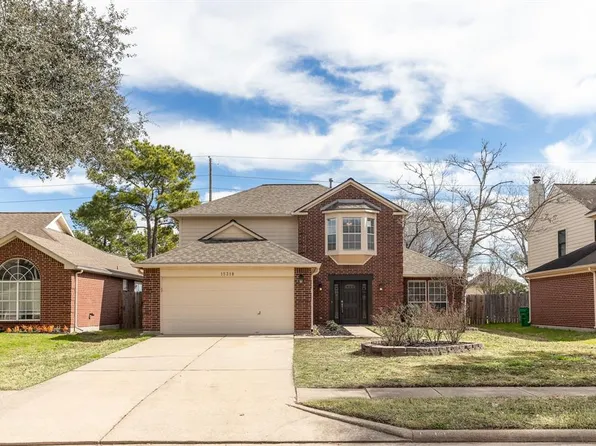 15318 Chestnut Falls Drive, Cypress, TX 77433