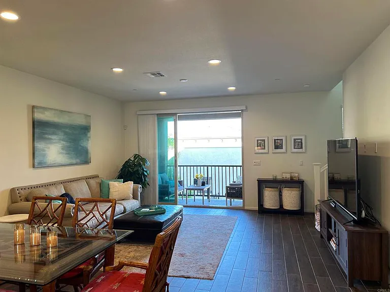 2332 Verano Way — Photo 7