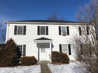 14 Standish Ct, Charles Town, WV 25414