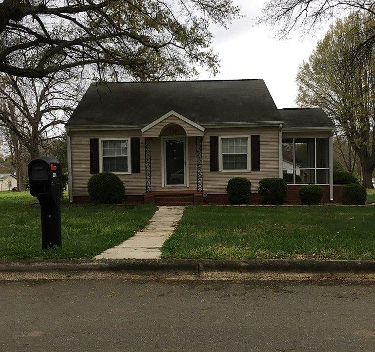 1st image of 2918 E Long Ave