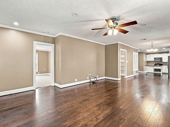 5th image of 110 S Marable St