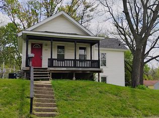 1517 Spring St, Davenport, IA 52803
