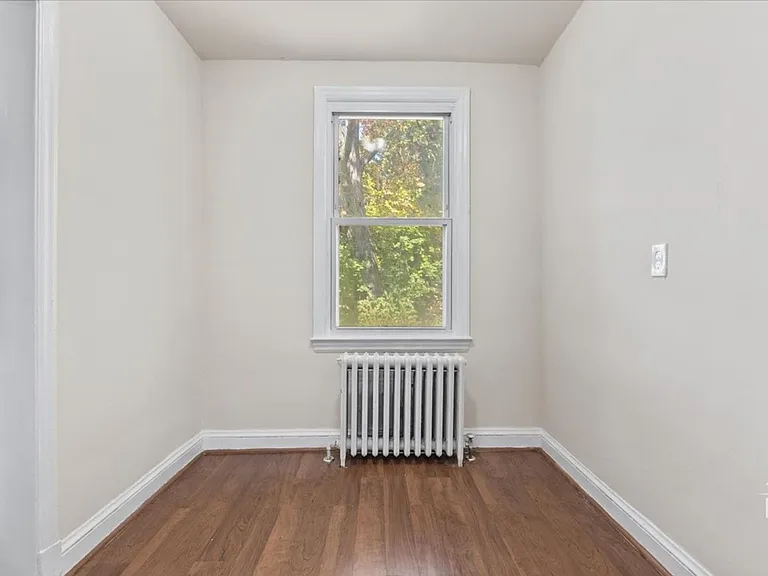 2806 O St SE — Photo 8