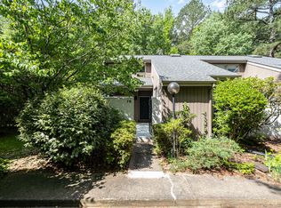 16 Tottenham Ln #16, Chapel Hill, NC 27517
