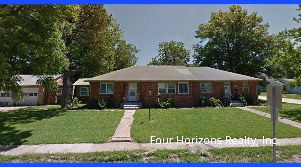 1015 S Halliburton St
