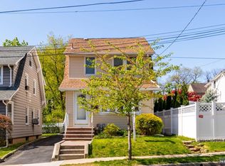 12 Nevins St, Rutherford, NJ 07070