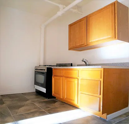 Rented by EXR | media 12