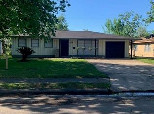 5814 Flamingo Dr, Houston, TX 77033