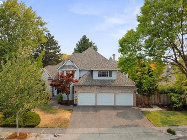 500 NW Pacific Grove Dr, Beaverton, OR 97006
