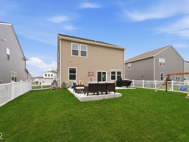 Listing photo 4