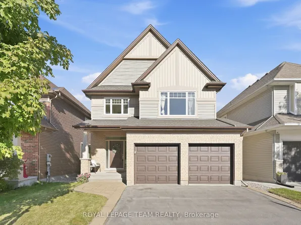 708 Eagle Crest Hts, Ottawa, ON K2S 0T1