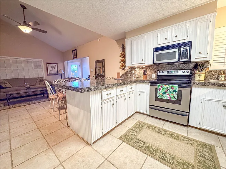 1031 Redfish St — Photo 11