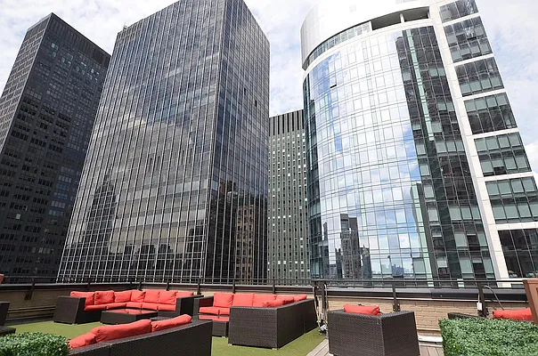 Rented by Manhattan Realty Group | media 13