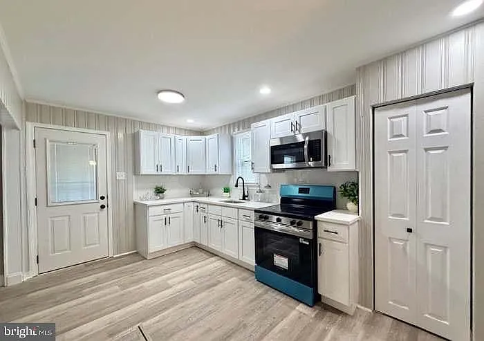 31 Mantua Rd — Photo 9