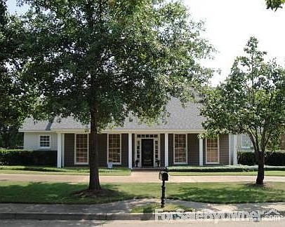 Exterior : Brick front porch, sprinker system. Fenced backyard, deck, screen porch w/ TV.