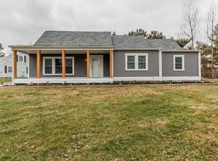 1301 Charles Ave, Carterville, IL 62918