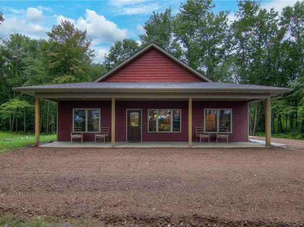 S2236 County Road D, Fall Creek, WI 54742