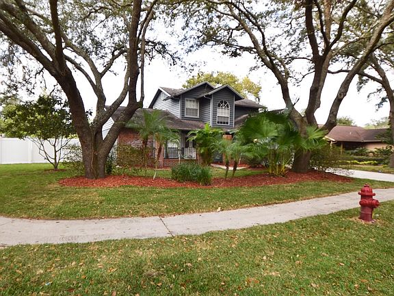 2nd image of 2218 Groveland Dr