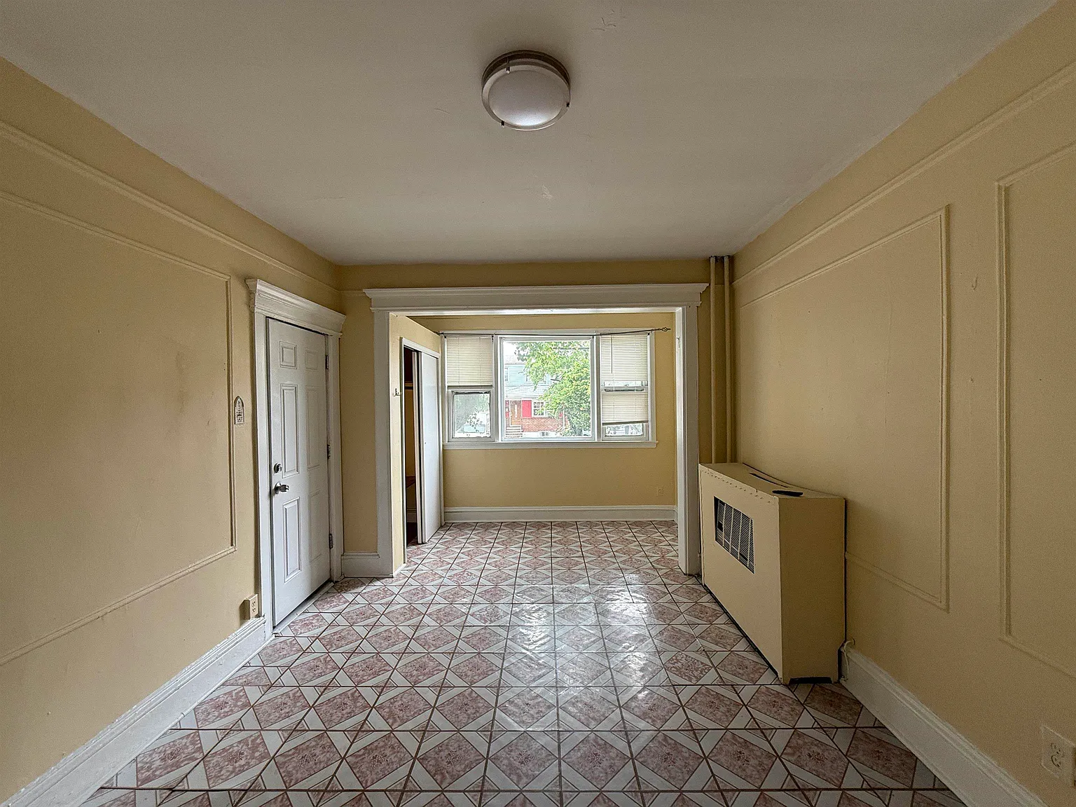 1 bed, 1.0 bath, 1000 sqft, $1,750 — Photo 2
