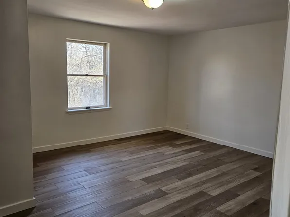 1332 Almond Rd #3, Vineland, NJ 08360