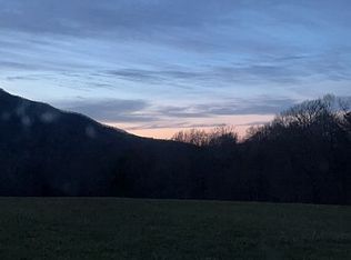 140 Wiseman Ln, Johnson City, TN 37601