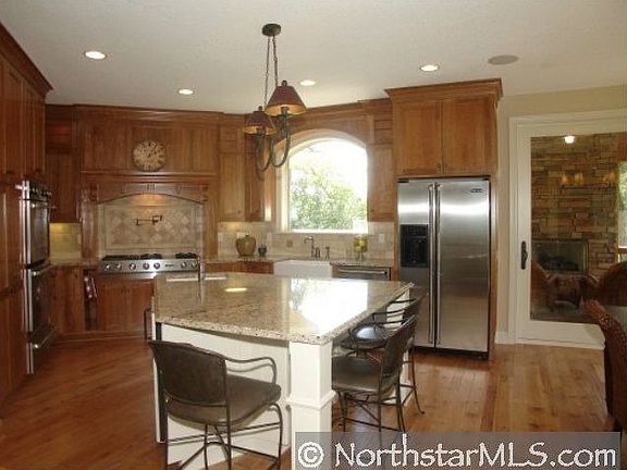 3rd image of 2294 Morgan Ave N