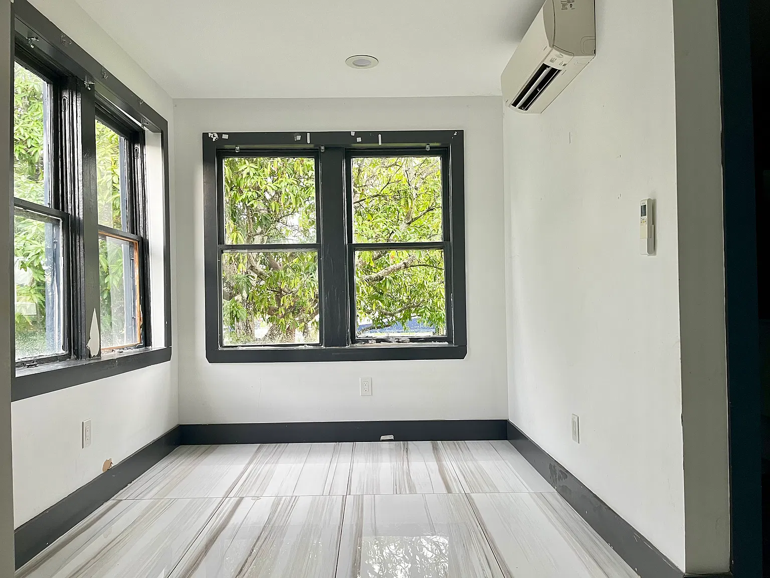 1 bed, 700 sqft, $1,600 — Photo 2