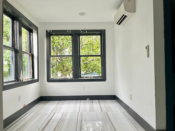 2nd image of 1614 Harrison St APT 7