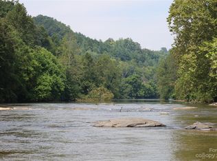 7510 State Highway 197 N, Green Mountain, NC 28740