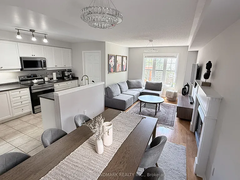 69 Selkirk Dr — Photo 8
