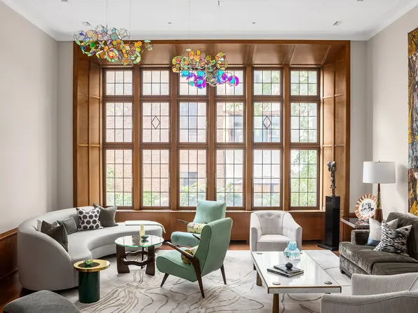 159 East 61st Street image 1 of 22