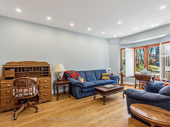 4th image of 21 Hadley Rd