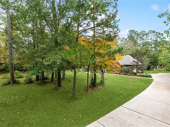 3rd image of 160 Perrilloux Rd