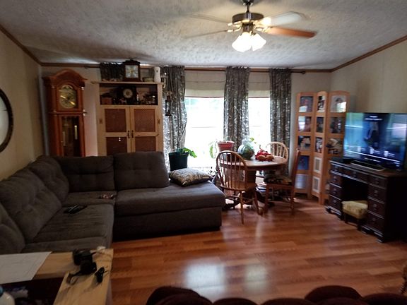 5th image of 1515 Strawberry Hills Ln