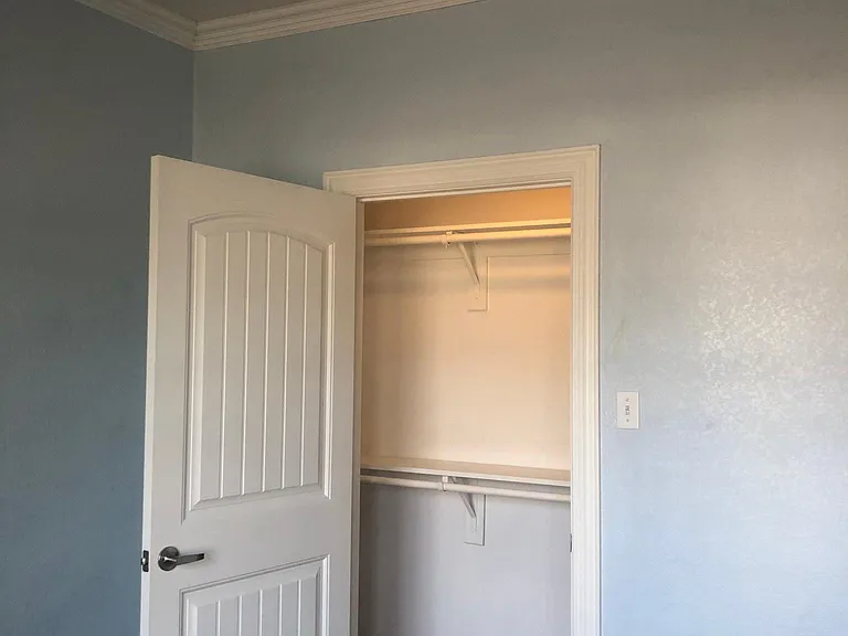 1427 S Denley Dr — Photo 5