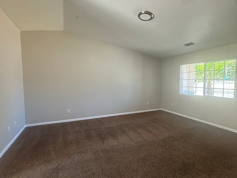 6640 Meadowlark Ave — Photo 3