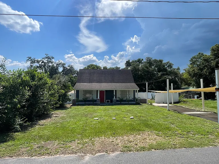 house from front.