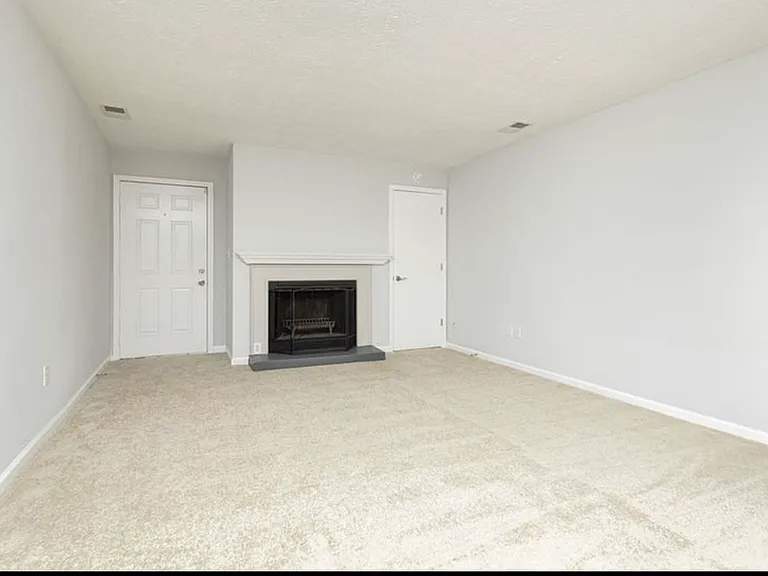 8557 La Corrida Ct — Photo 2