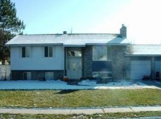 2303 W Donna Rae Cir, Riverton, UT 84065