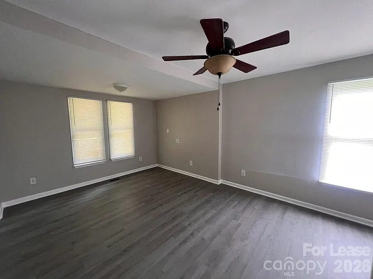 144 Mountain View Rd — Photo 6
