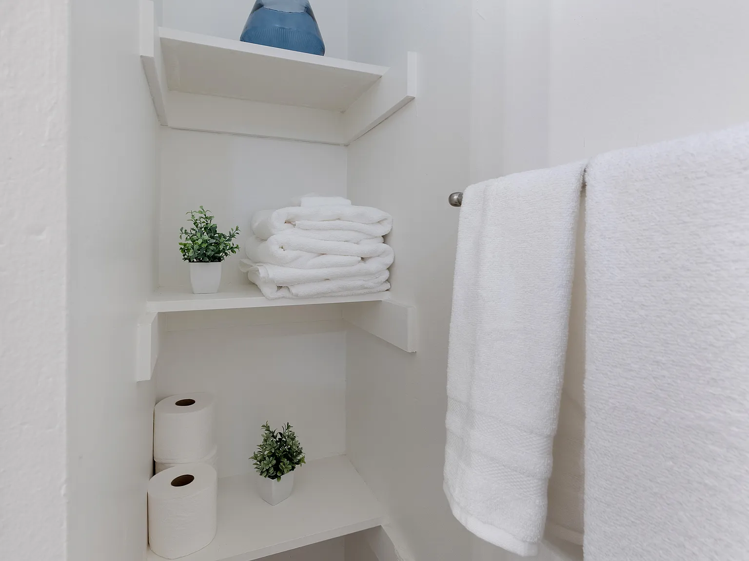 1 bed, $3,612 — Photo 3