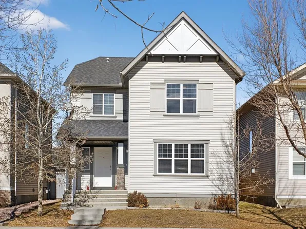 28 S Elgin Vw SE, Calgary, AB T2Z 4Z6