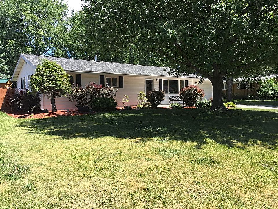 1st image of 2894 E Pleasant Ave