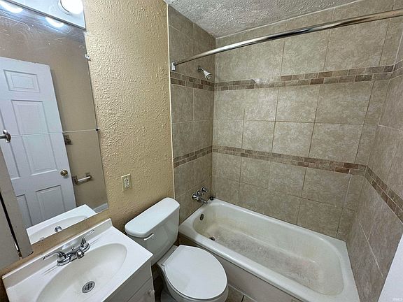5th image of 1706 N Johnson St