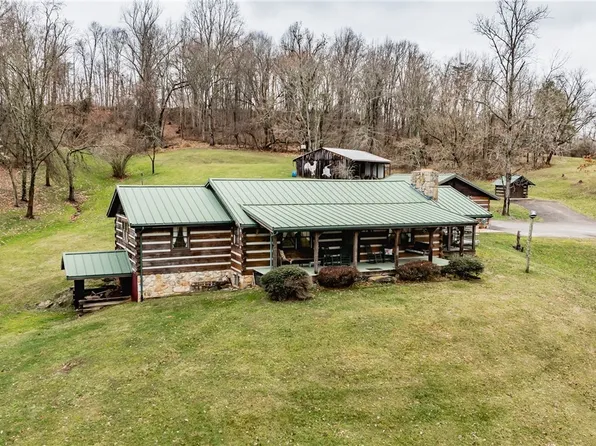 368 Hope Hill Rd, Parkersburg, WV 26101