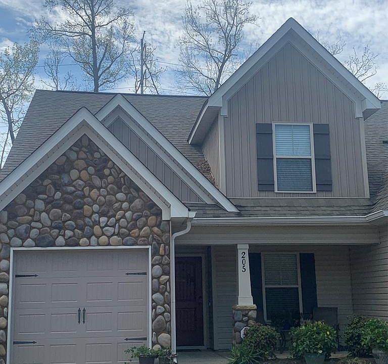 1st image of 205 Mossy Bank Dr