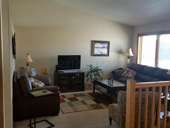 4th image of 1107 Morningside Dr